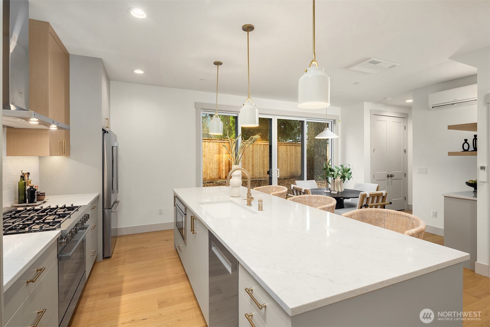 13115 NE 87th Lane , Kirkland, WA 98033