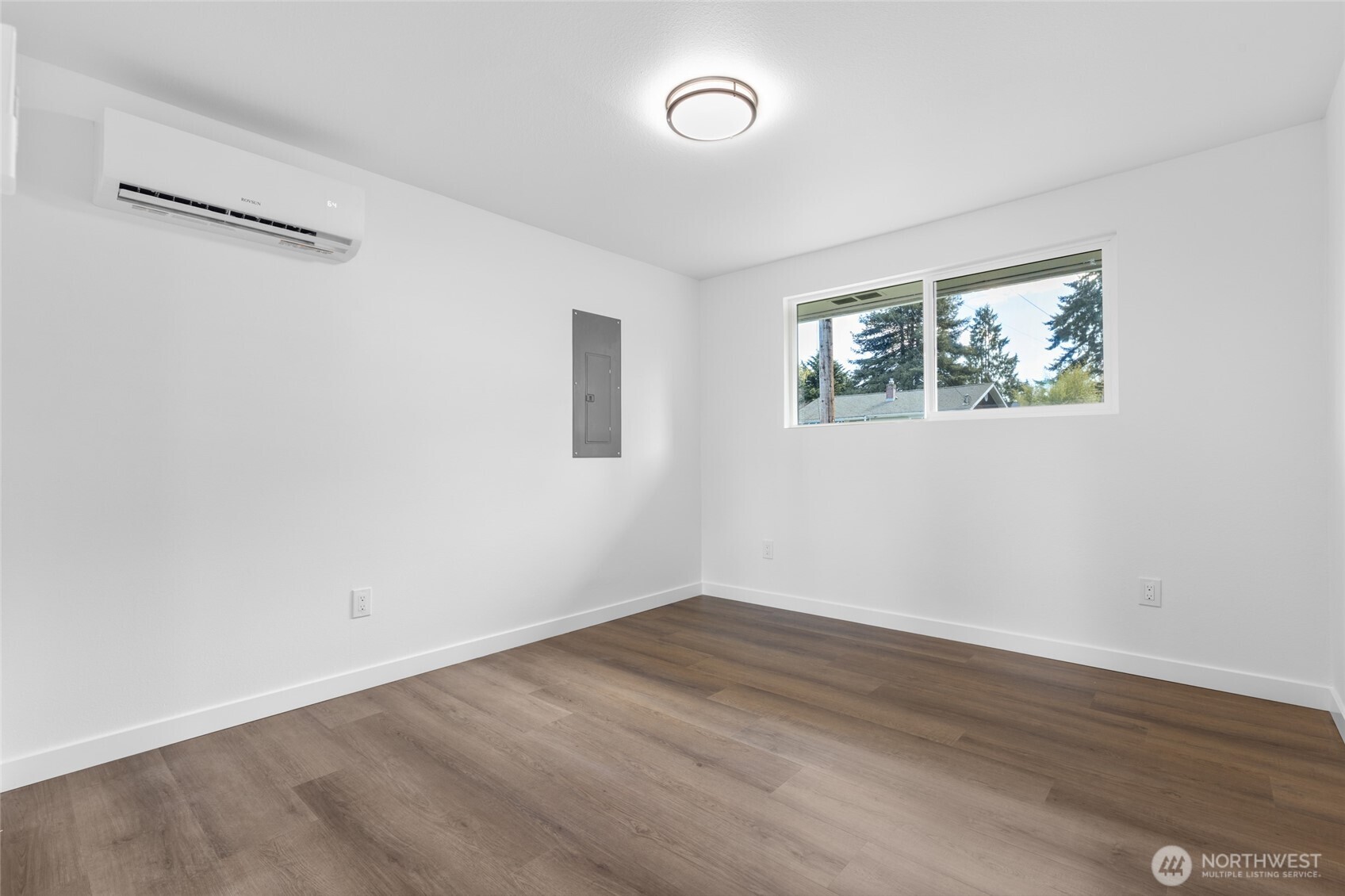 7831 202nd Place SW, Edmonds, WA 98026