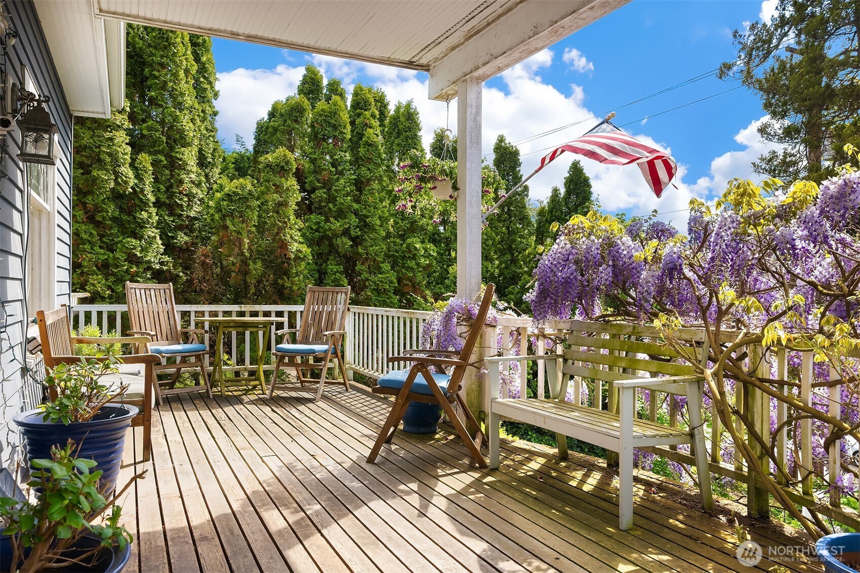 2616 Franklin Avenue E, Seattle, WA 98102-3219