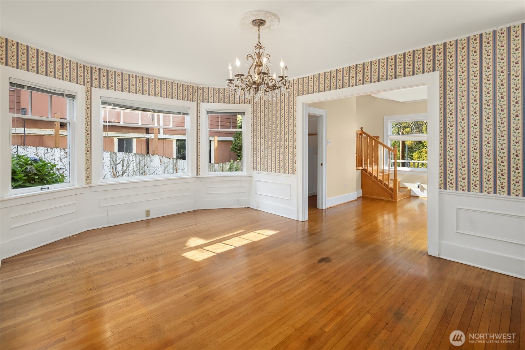 2616 Franklin Avenue E, Seattle, WA 98102-3219