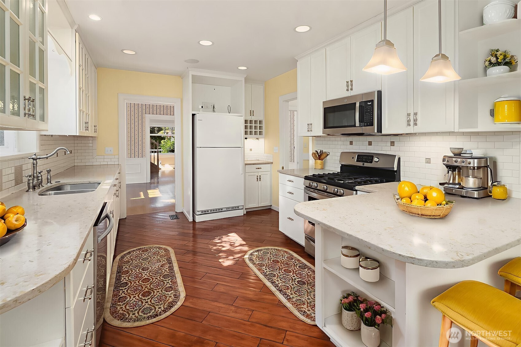 2616 Franklin Avenue E, Seattle, WA 98102-3219