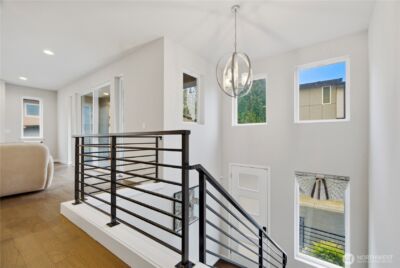 8328 138th Lane SE, Newcastle, WA 98059 - Photo 2