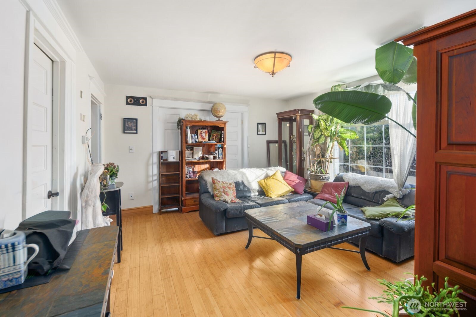 943 23rd Avenue , Seattle, WA 98122