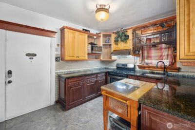 943 23rd Avenue , Seattle, WA 98122 - Photo 5