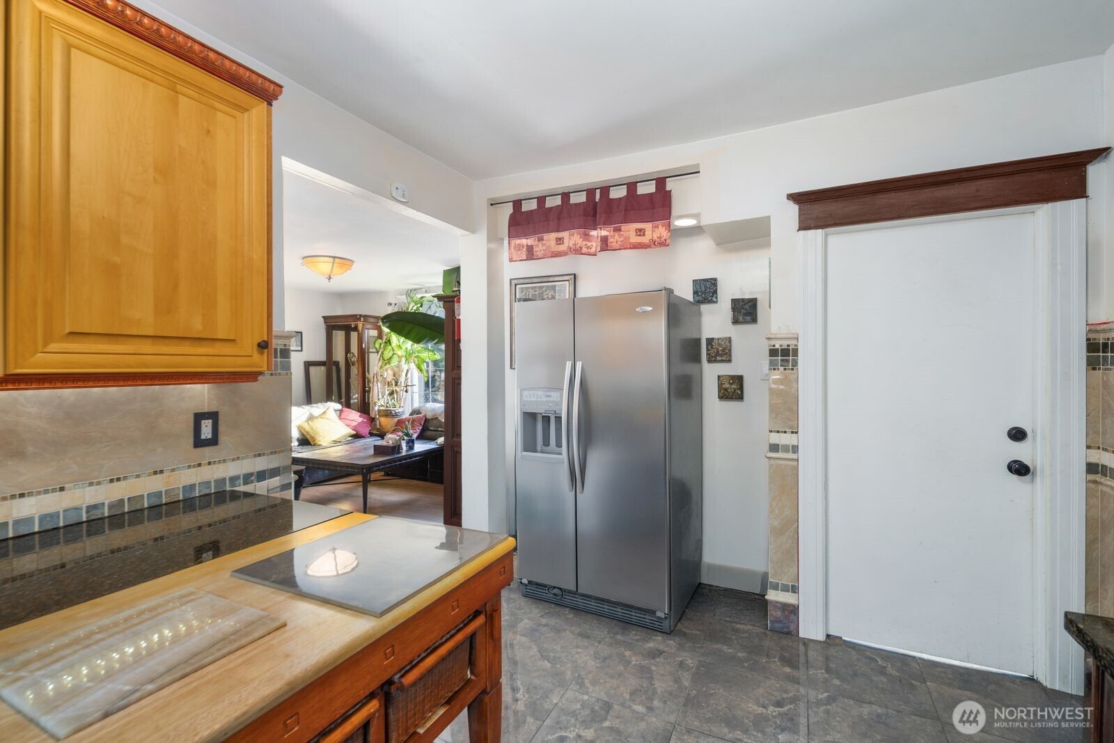 943 23rd Avenue , Seattle, WA 98122