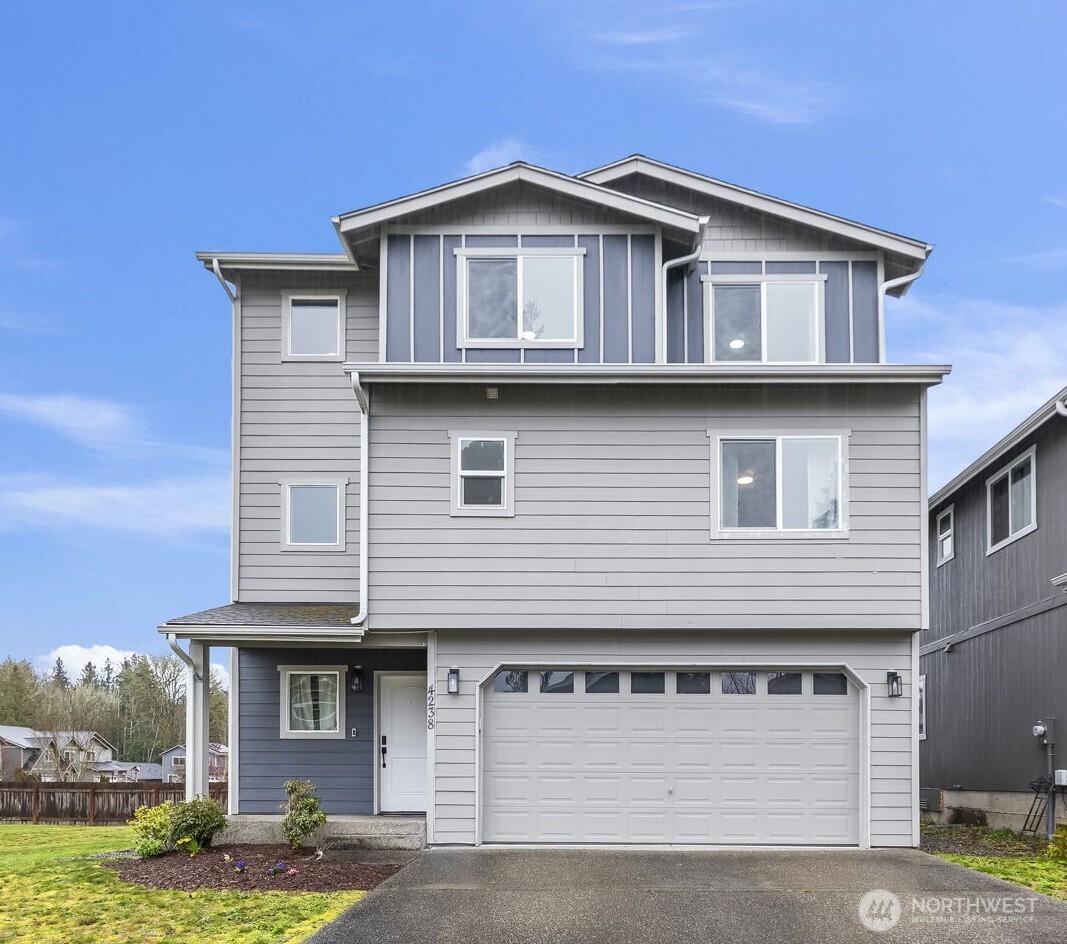 4238 SE Horsehead Way , Port Orchard, WA 98366