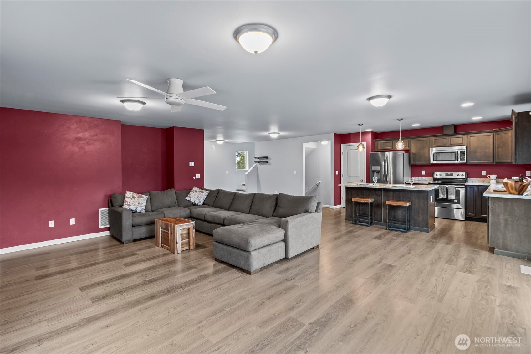 4238 SE Horsehead Way , Port Orchard, WA 98366