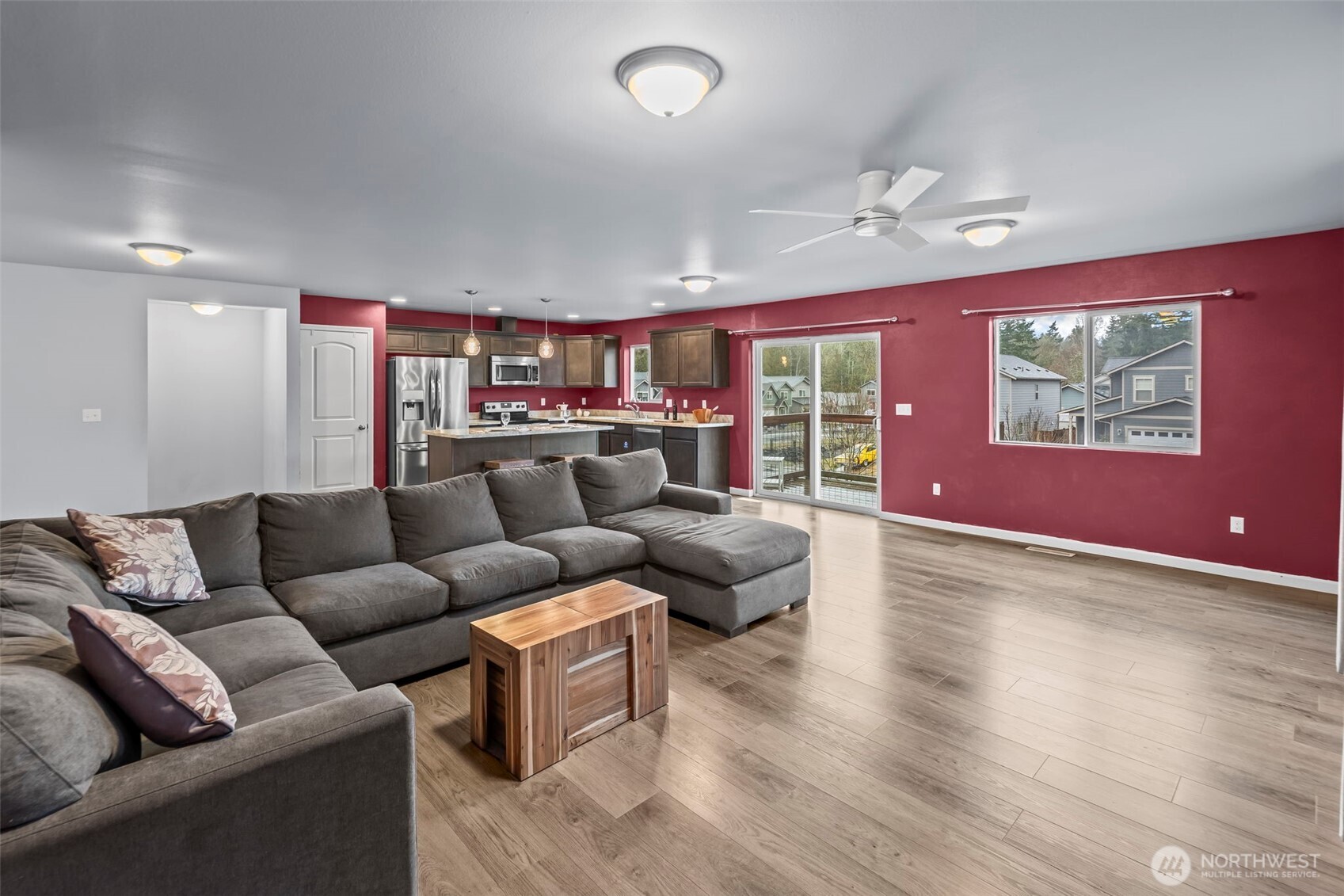 4238 SE Horsehead Way , Port Orchard, WA 98366