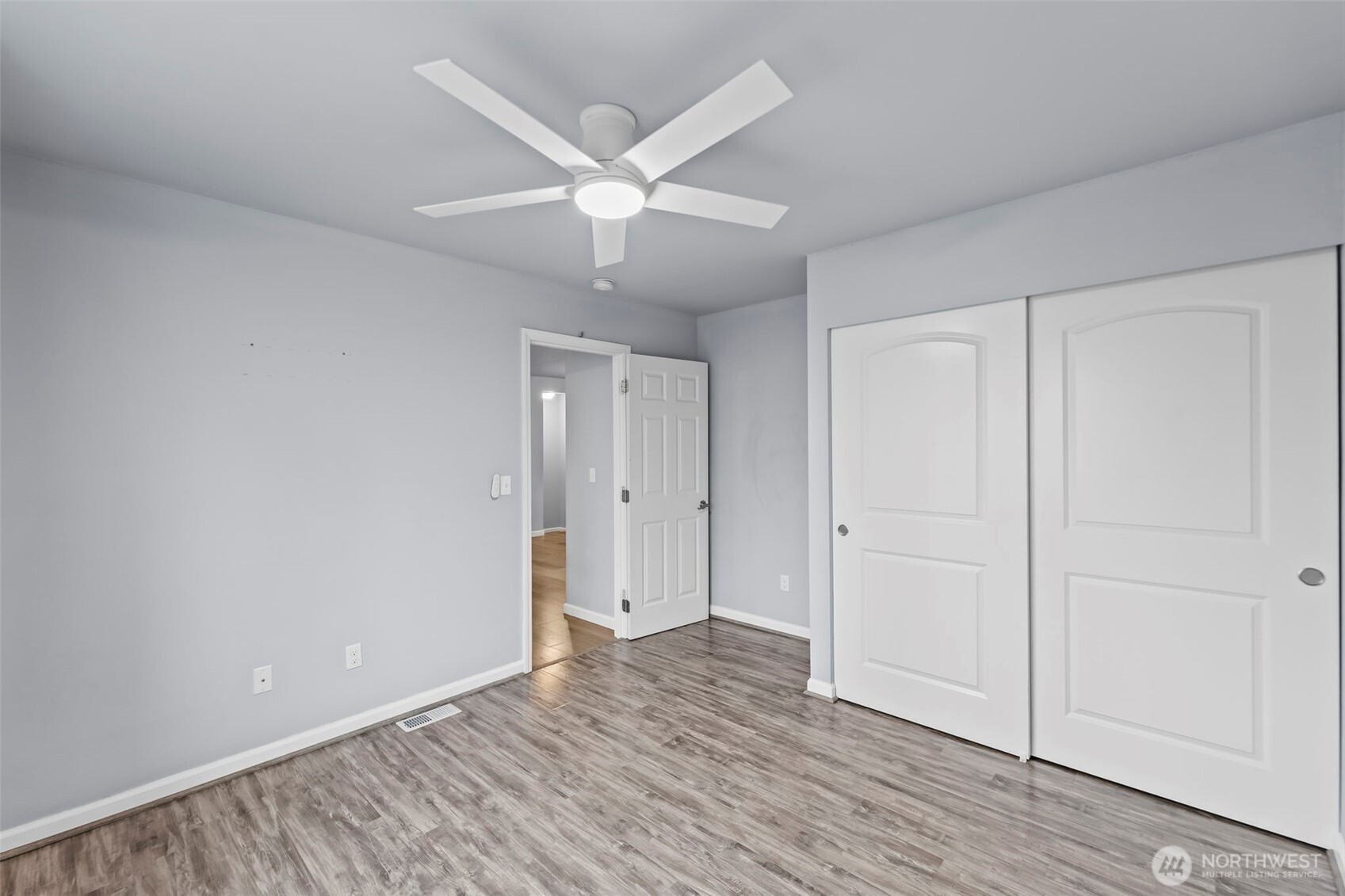 4238 SE Horsehead Way , Port Orchard, WA 98366