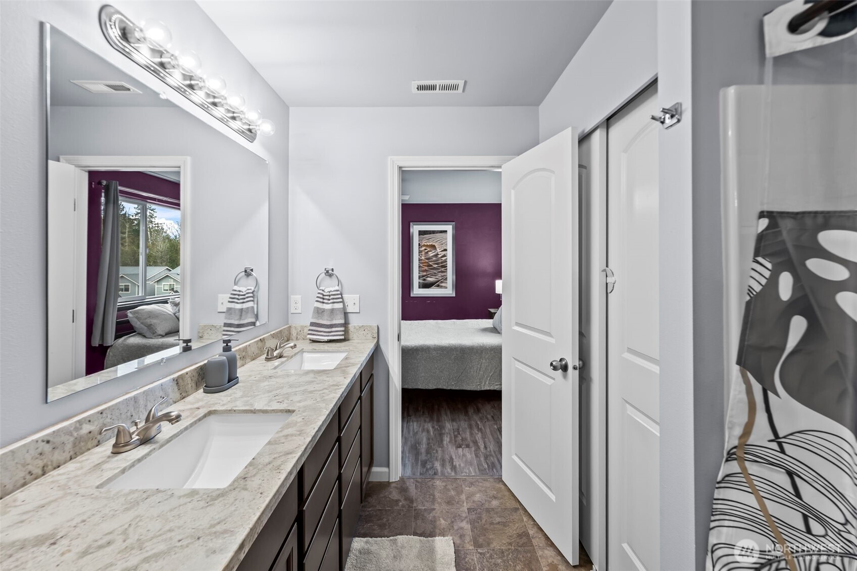 4238 SE Horsehead Way , Port Orchard, WA 98366