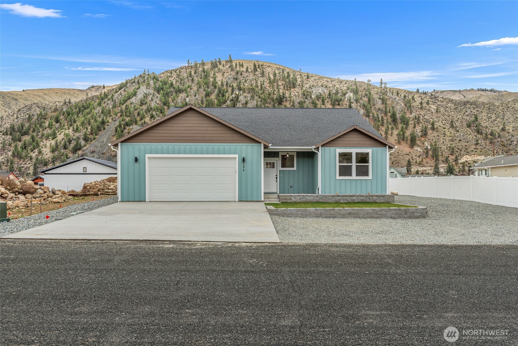 3878 Stayman Flats Road , Chelan, WA 98816