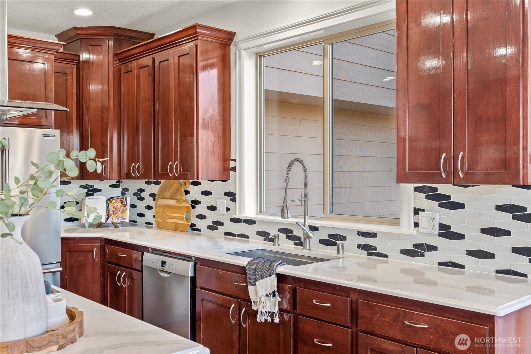 1727 NW Ogden Street , Camas, WA 98607