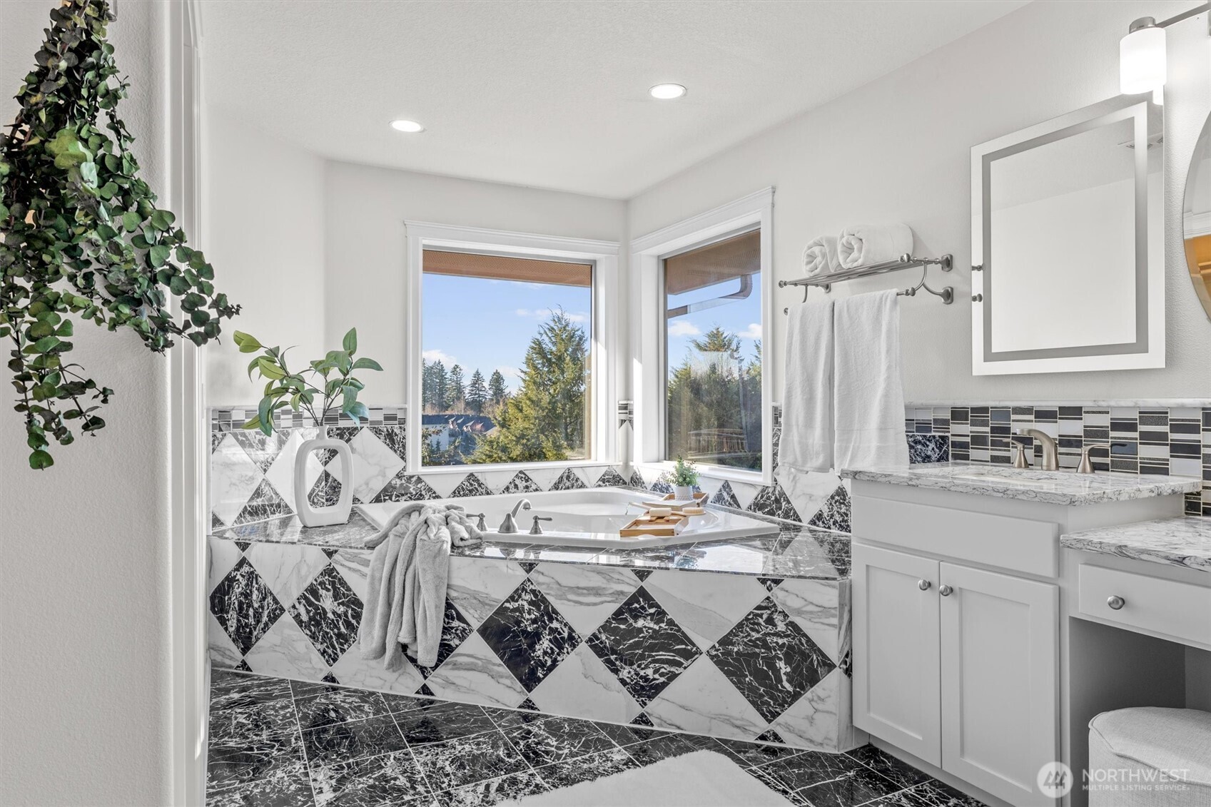 1727 NW Ogden Street , Camas, WA 98607