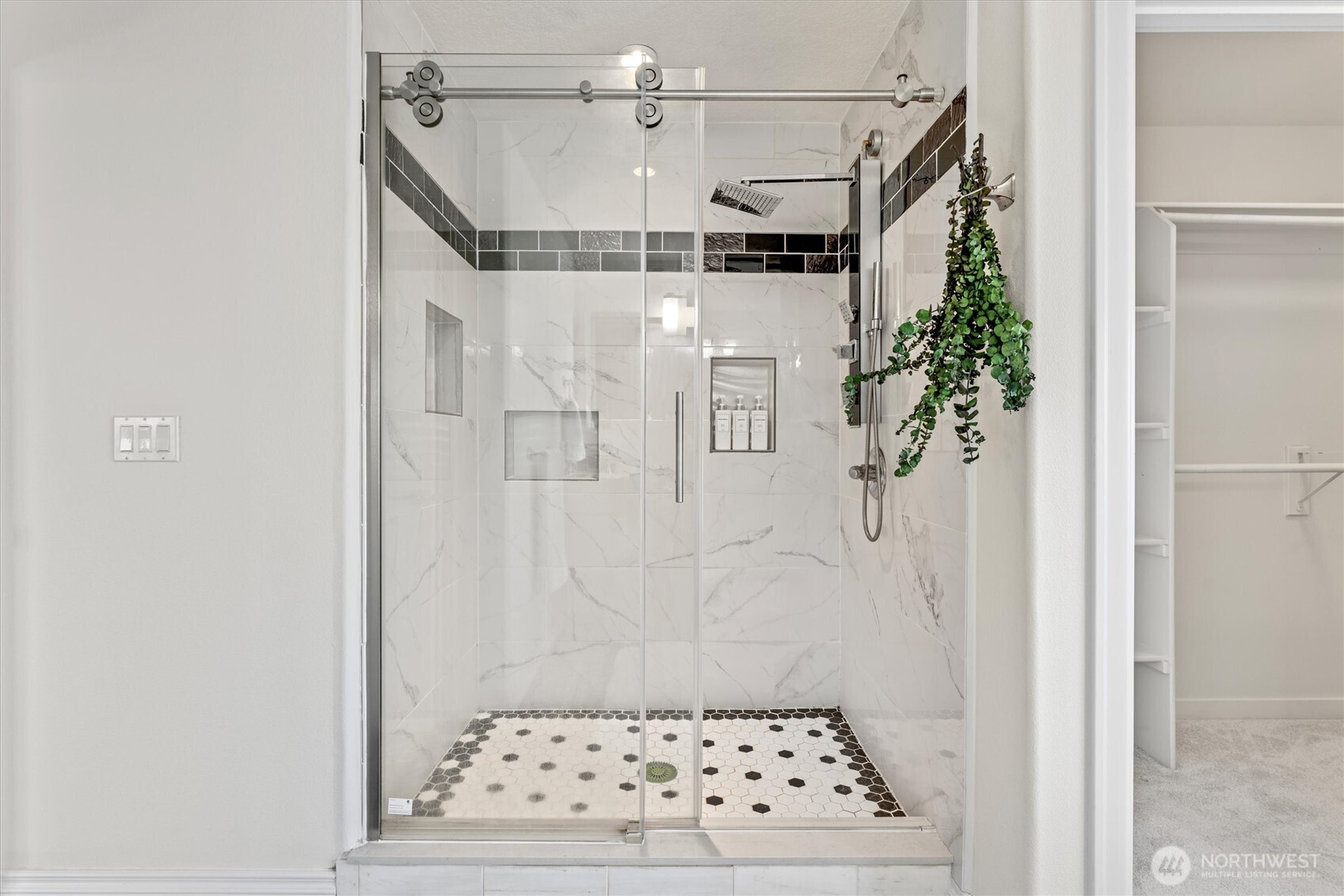 1727 NW Ogden Street , Camas, WA 98607