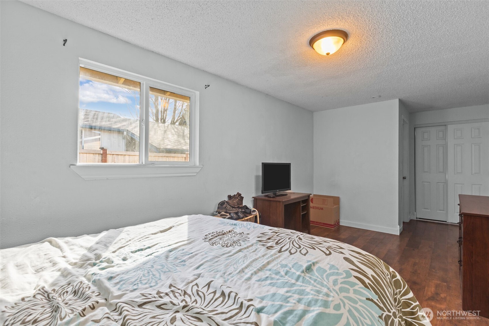 1711 4th Avenue NW, Puyallup, WA 98371