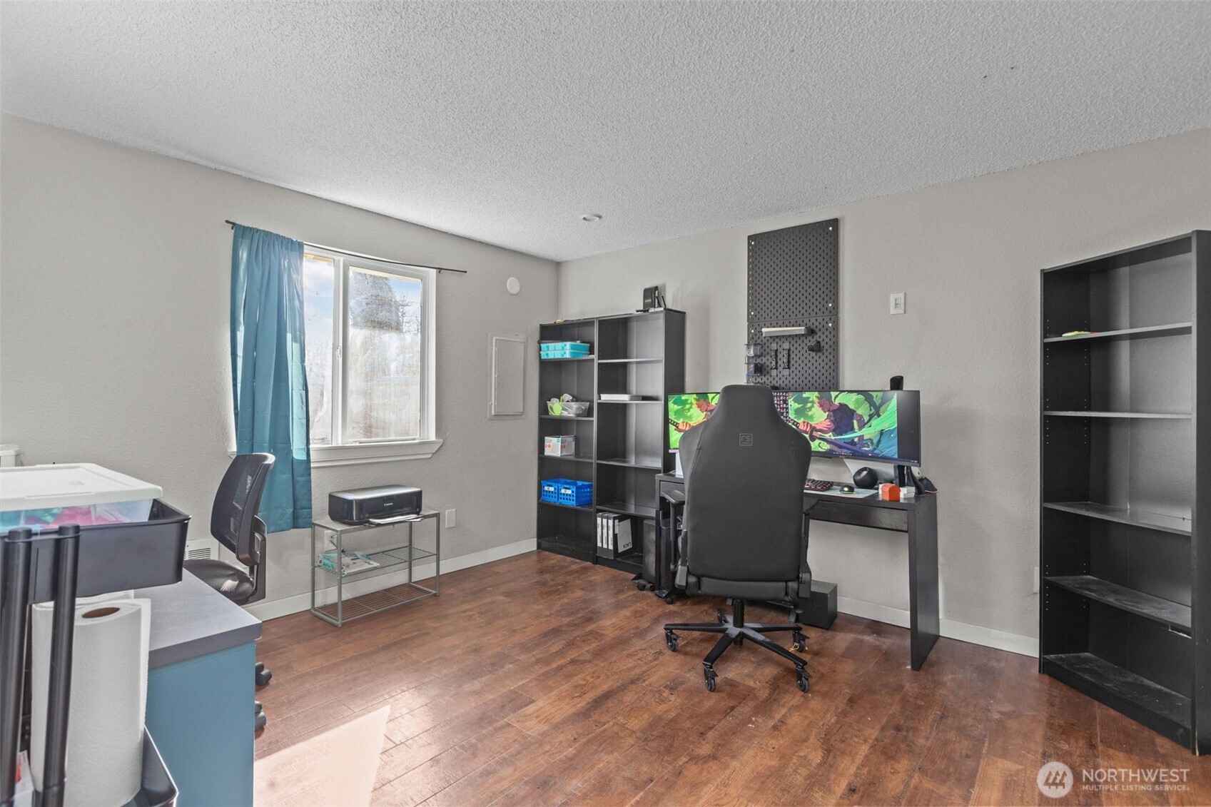 1711 4th Avenue NW, Puyallup, WA 98371