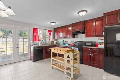 1711 4th Avenue NW, Puyallup, WA 98371 - Photo 10