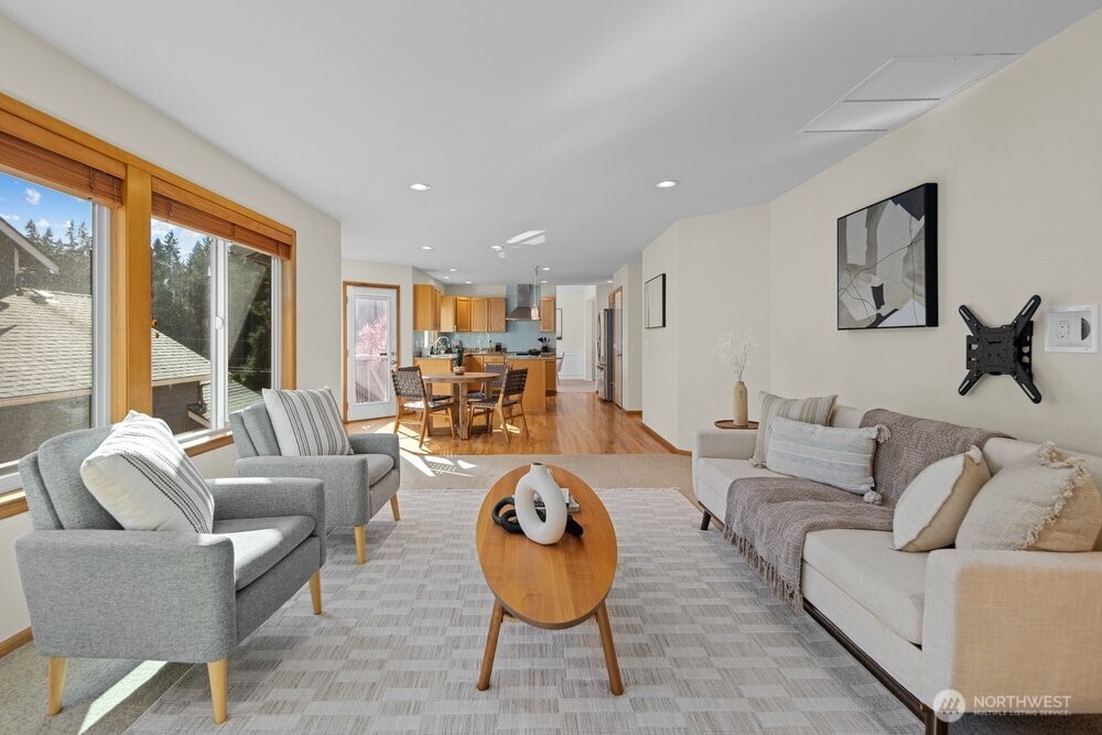 19811 13th Place W, Lynnwood, WA 98036