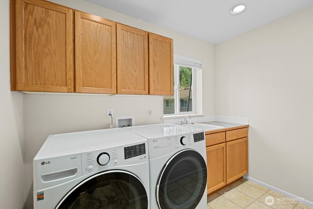 19811 13th Place W, Lynnwood, WA 98036