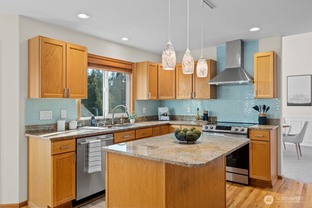 19811 13th Place W, Lynnwood, WA 98036