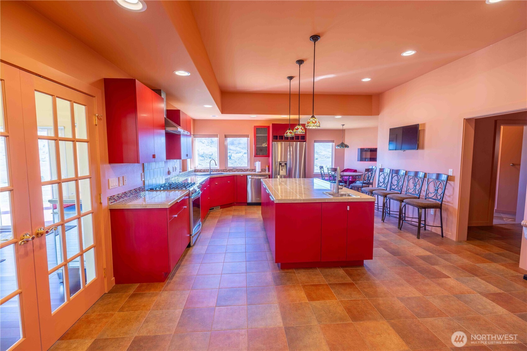 555 Loop Avenue , Manson, WA 98831