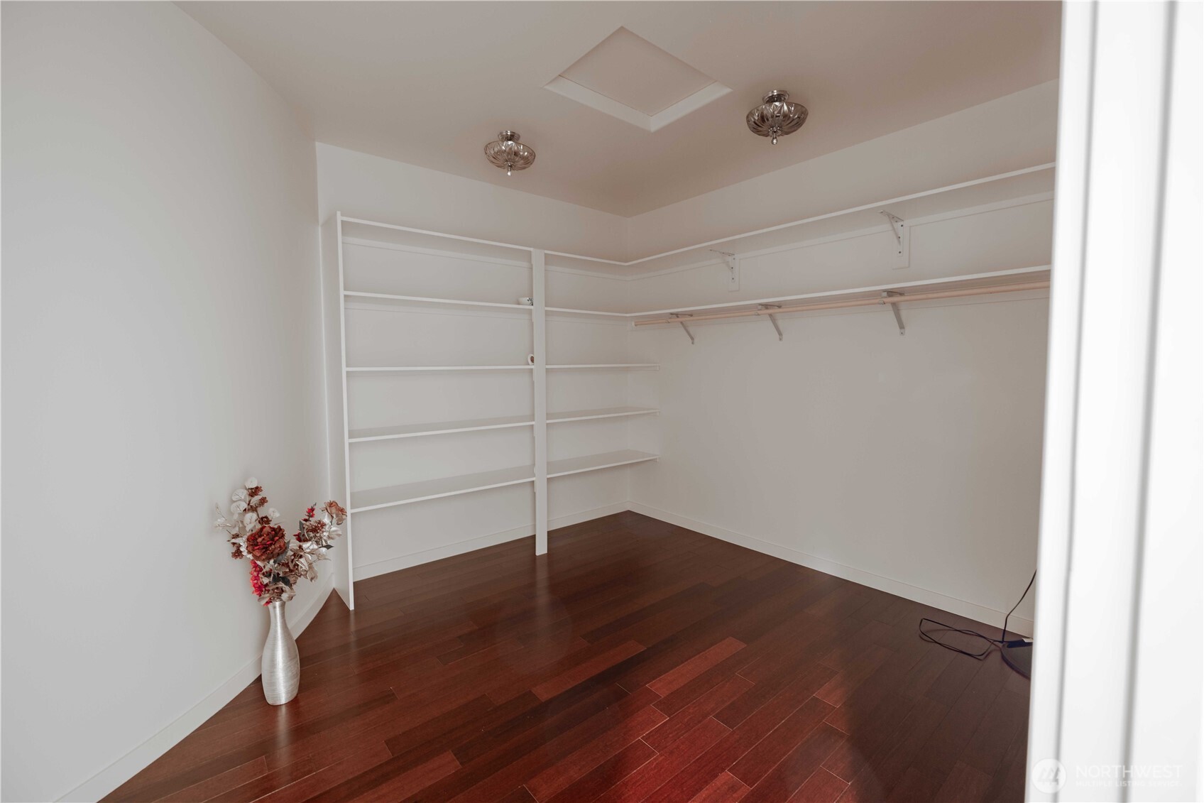 555 Loop Avenue , Manson, WA 98831