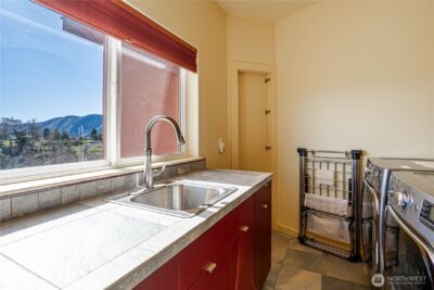 555 Loop Avenue , Manson, WA 98831 - Photo 33
