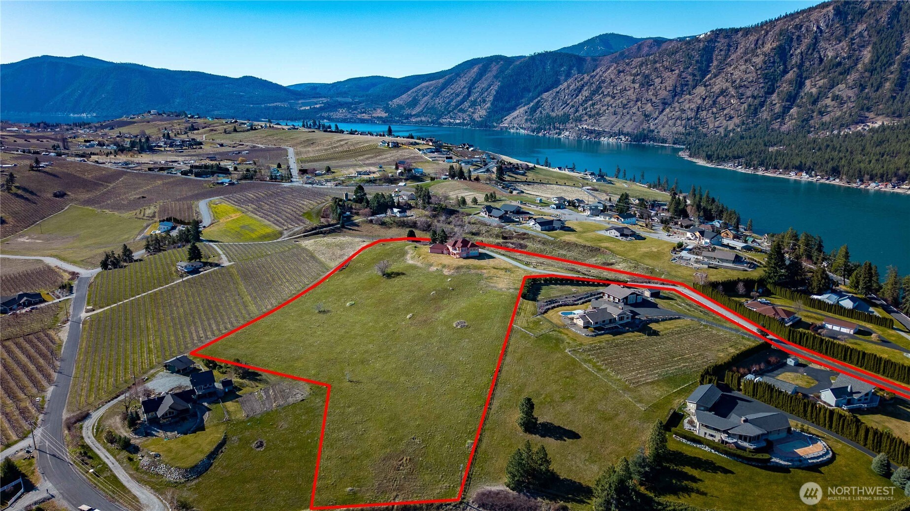 555 Loop Avenue , Manson, WA 98831