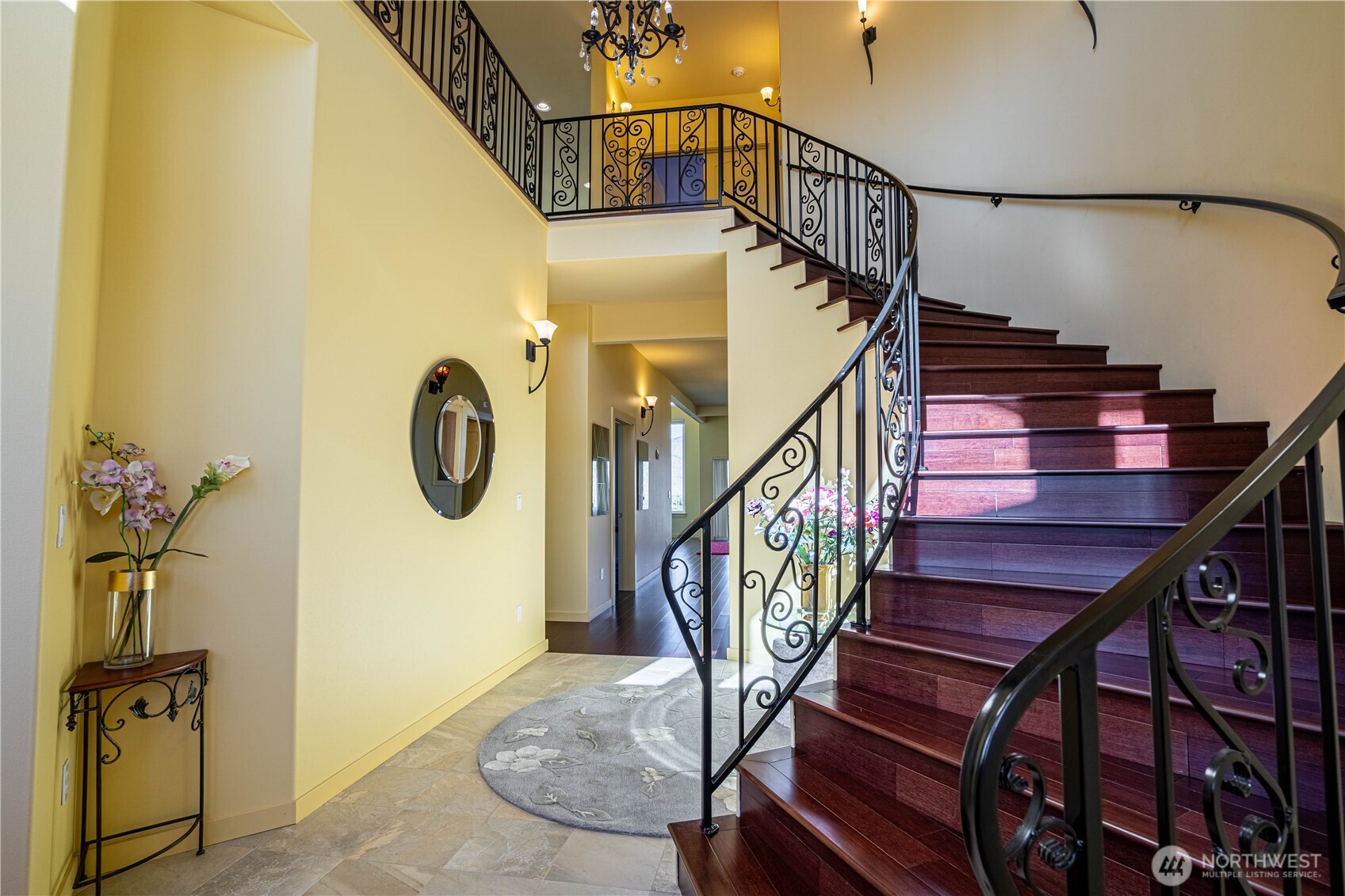 555 Loop Avenue , Manson, WA 98831