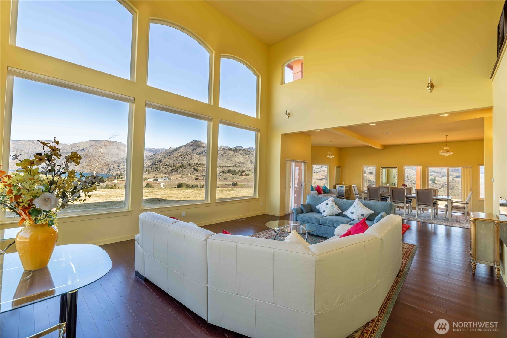 555 Loop Avenue , Manson, WA 98831