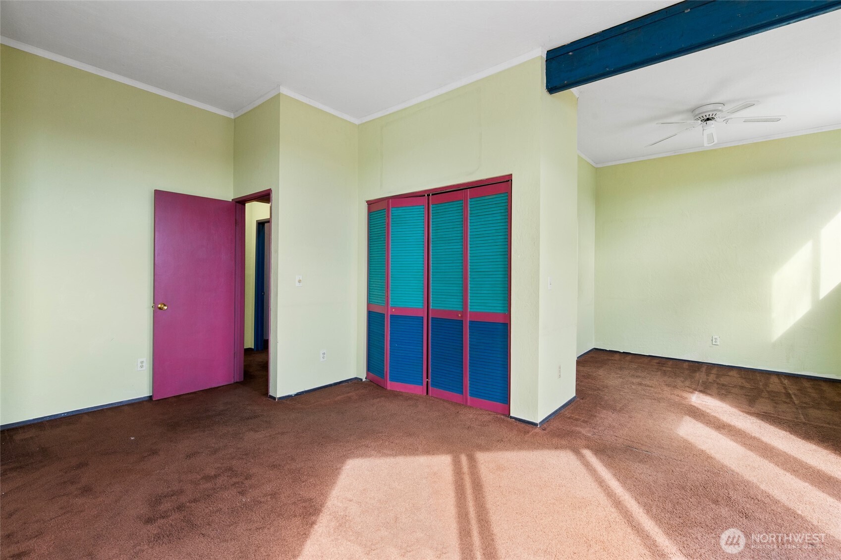 5046 35th Avenue NE, Seattle, WA 98105