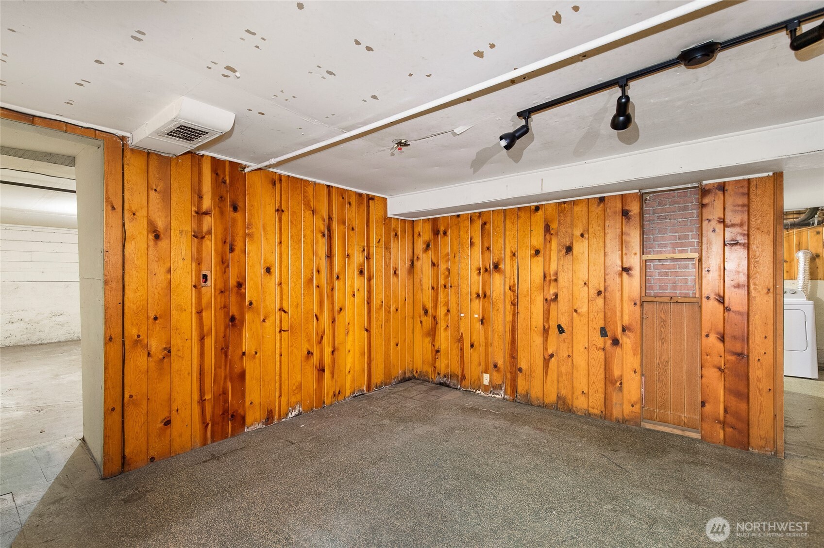 5046 35th Avenue NE, Seattle, WA 98105