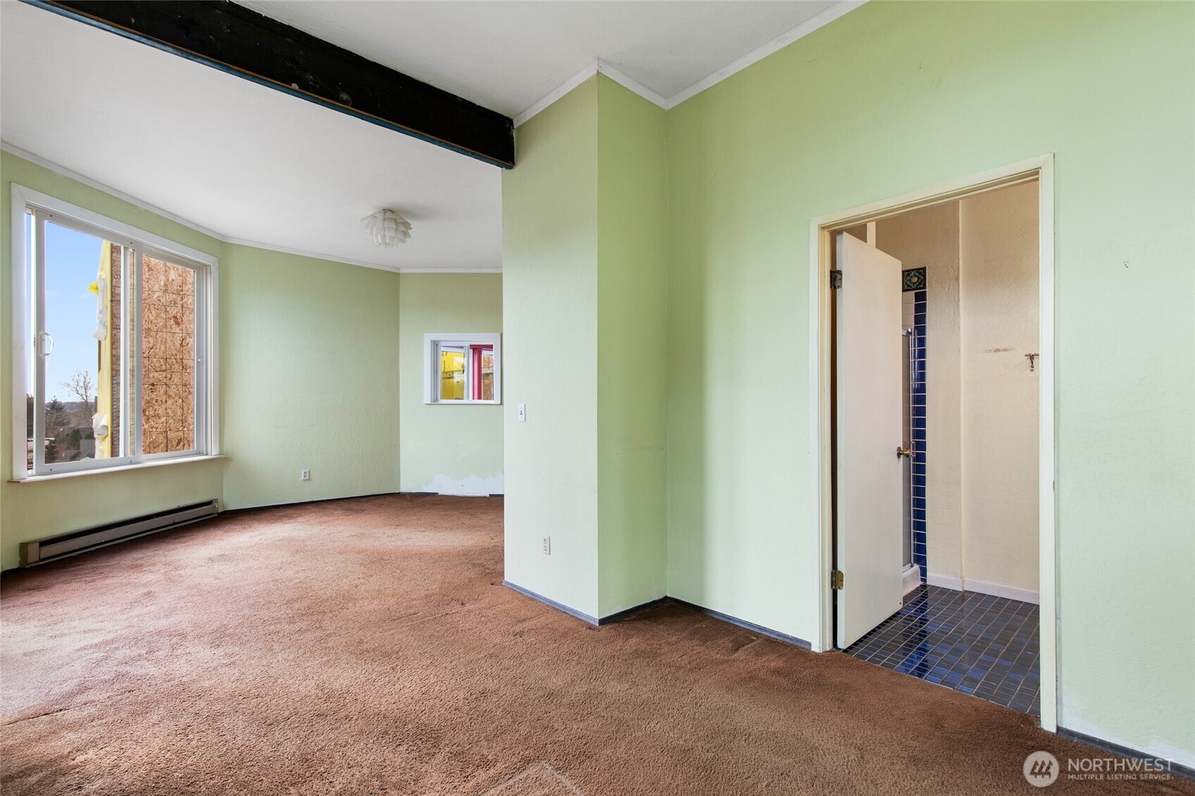 5046 35th Avenue NE, Seattle, WA 98105