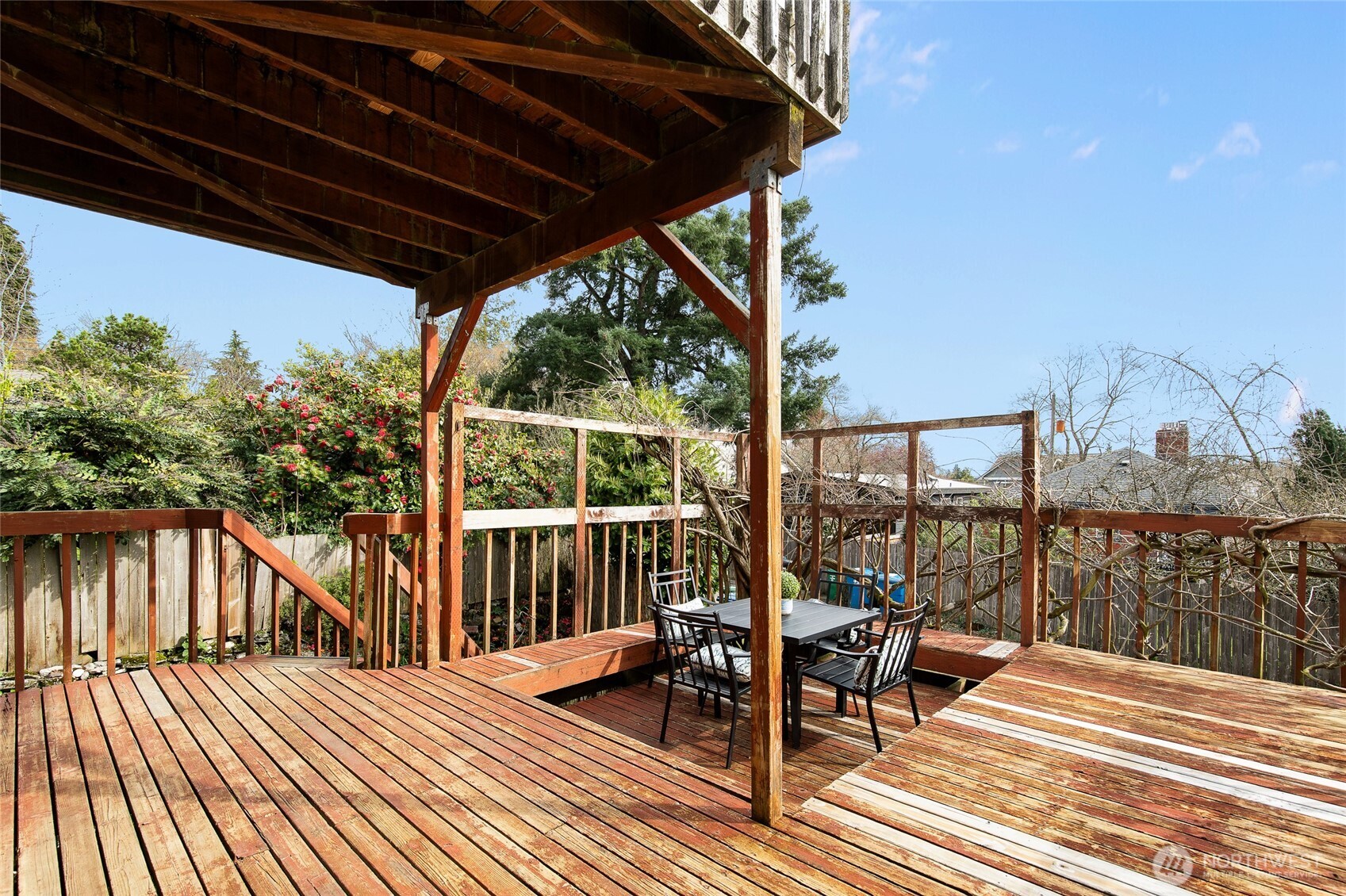 5046 35th Avenue NE, Seattle, WA 98105