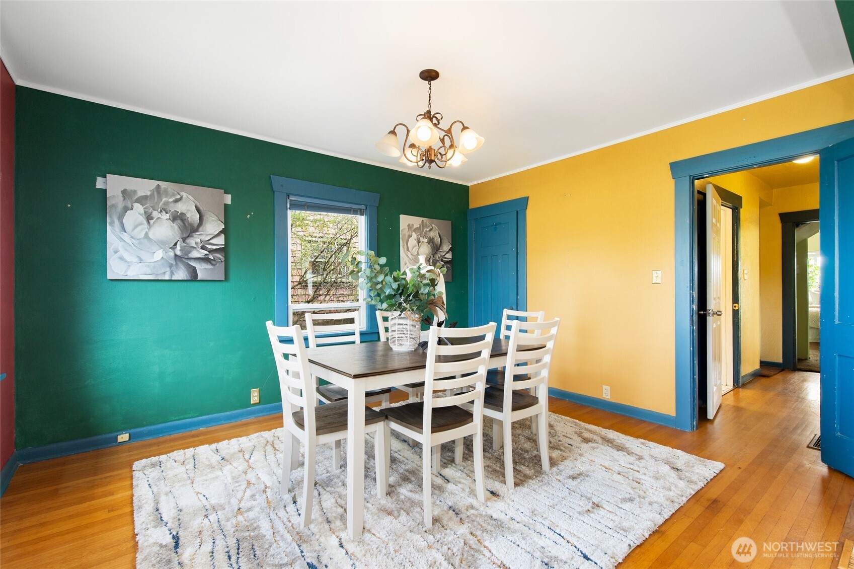 5046 35th Avenue NE, Seattle, WA 98105