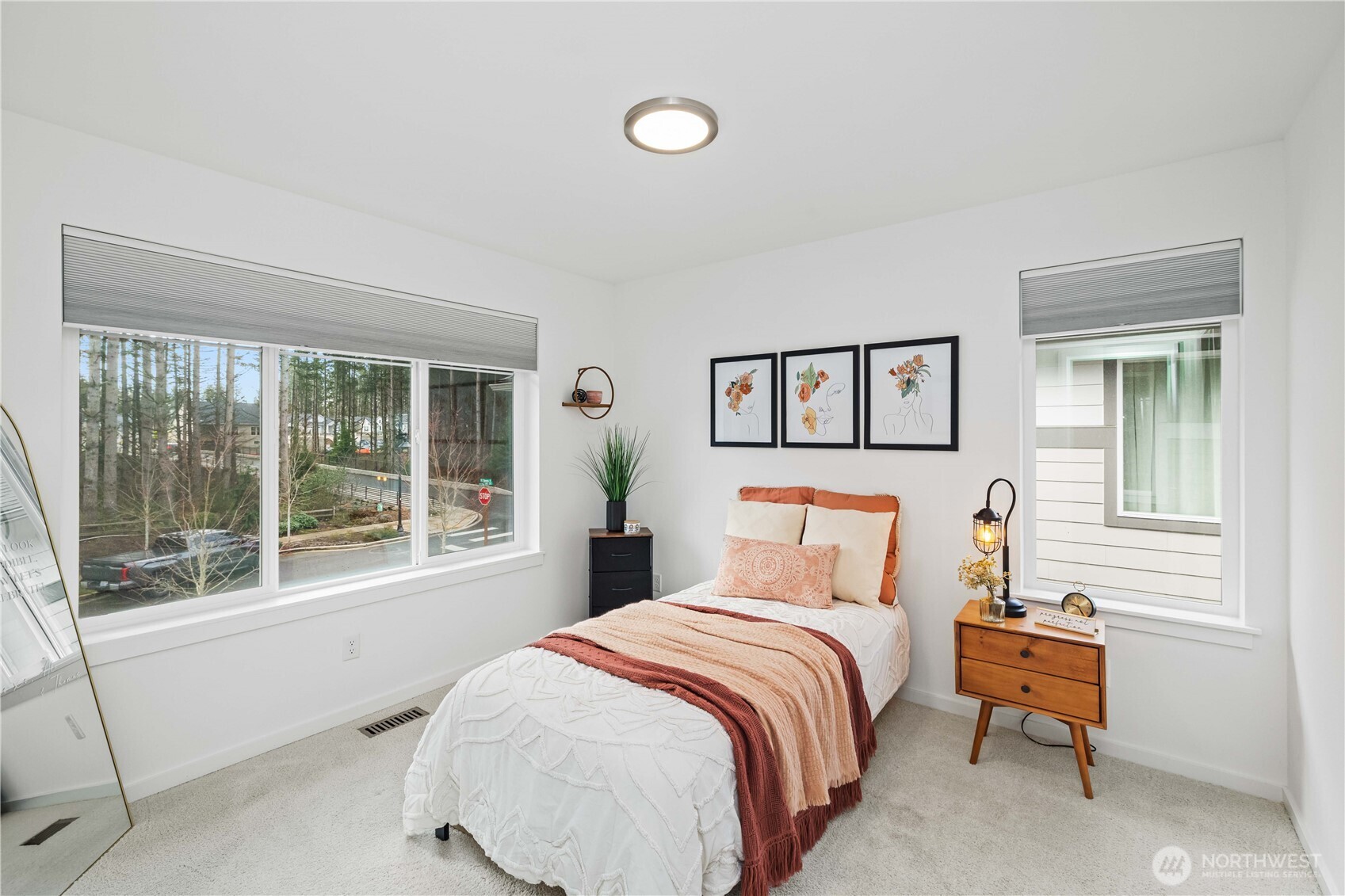 23978 Lily Place SE, Black Diamond, WA 98010