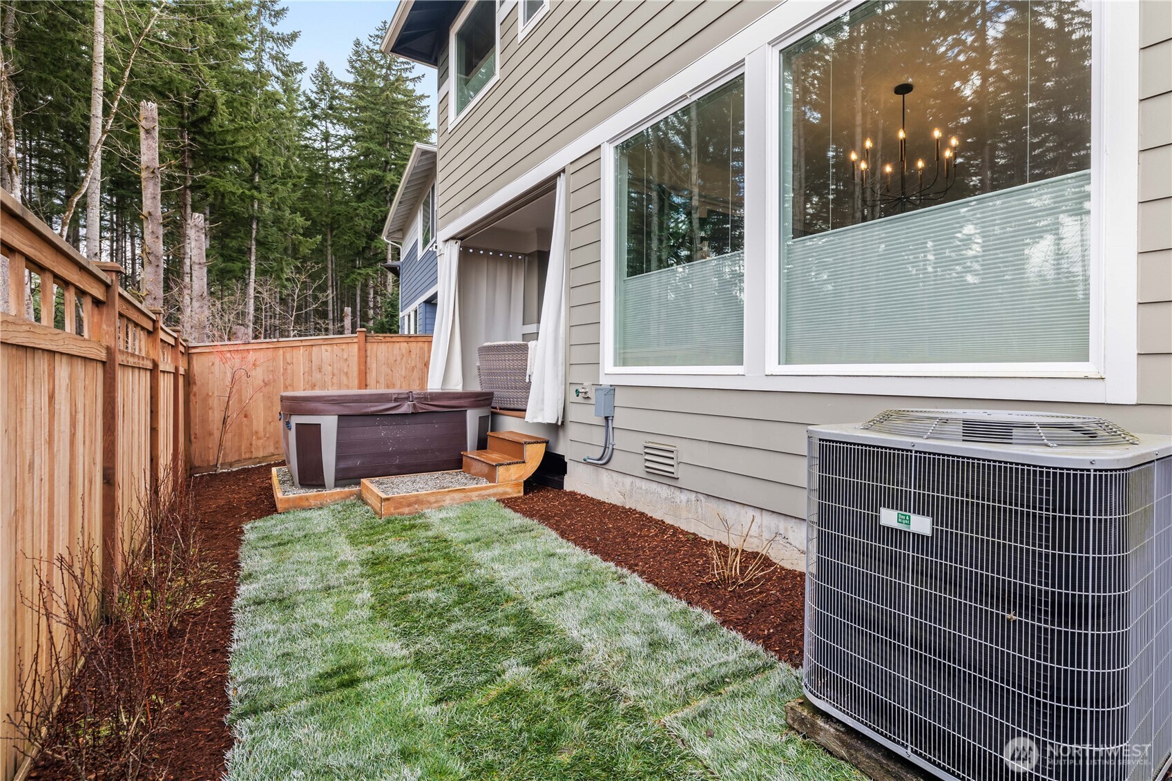 23978 Lily Place SE, Black Diamond, WA 98010