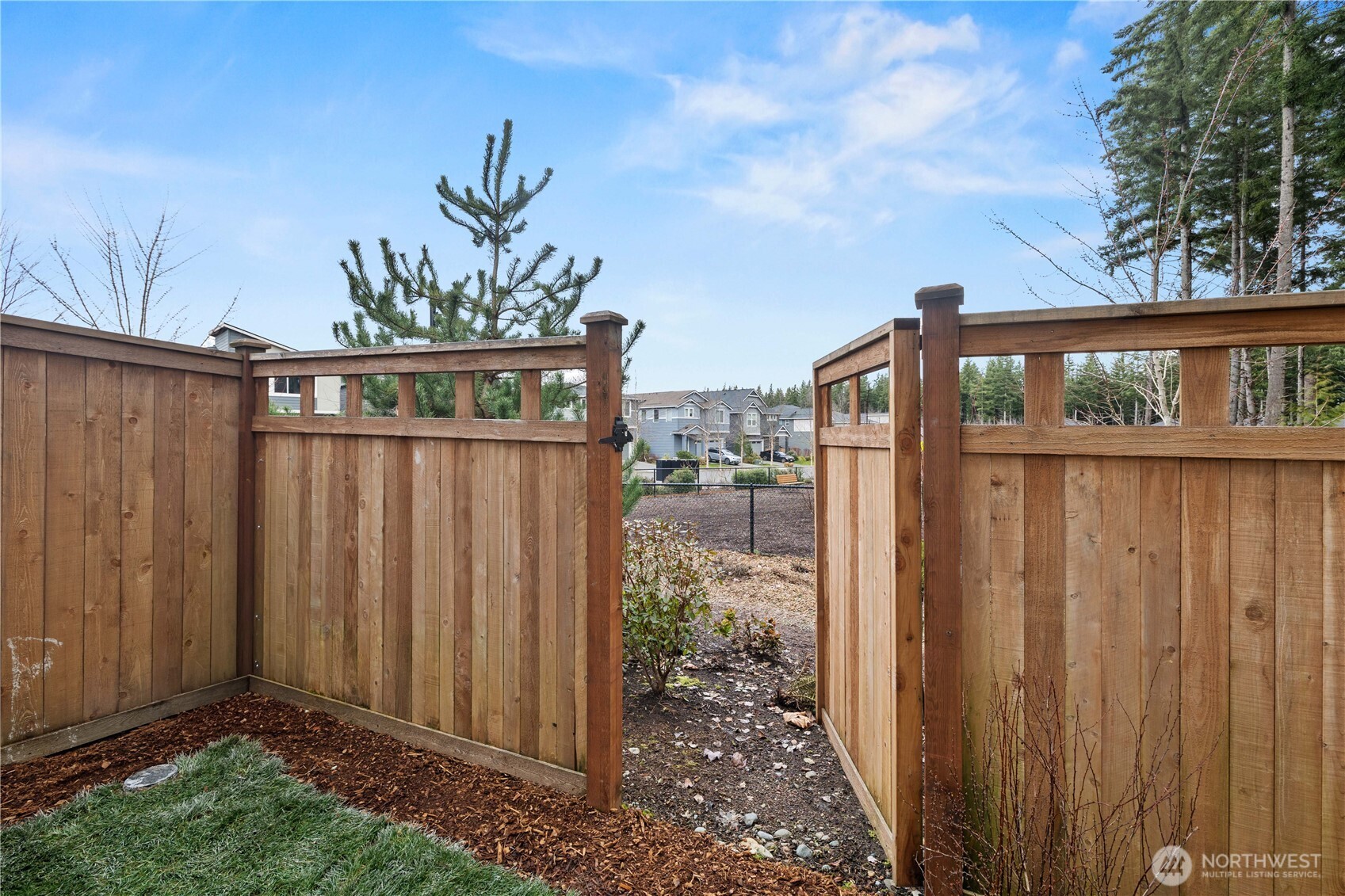 23978 Lily Place SE, Black Diamond, WA 98010