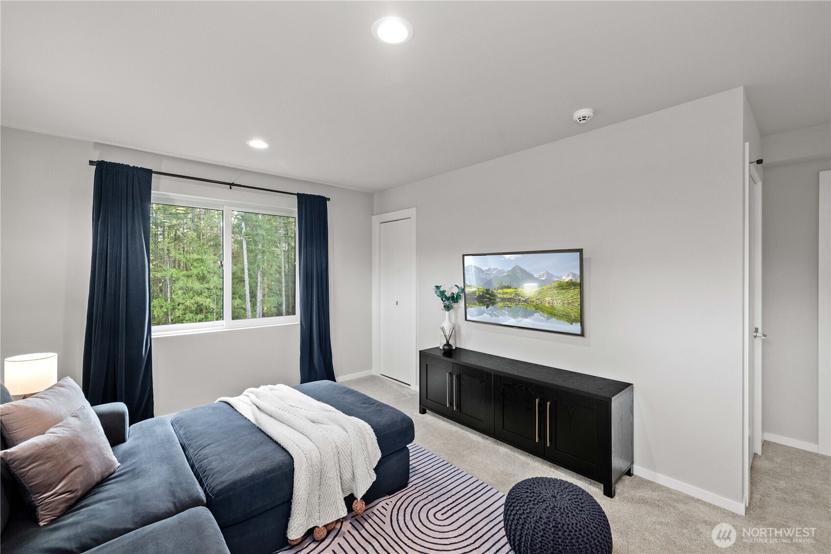 22907 SE Sycamore Street , Black Diamond, WA 98010-5110