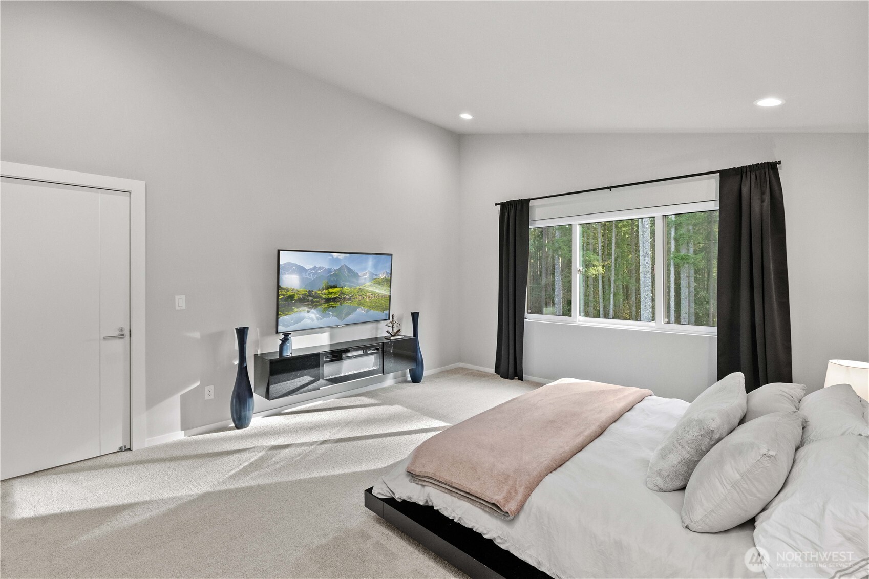 22907 SE Sycamore Street , Black Diamond, WA 98010-5110