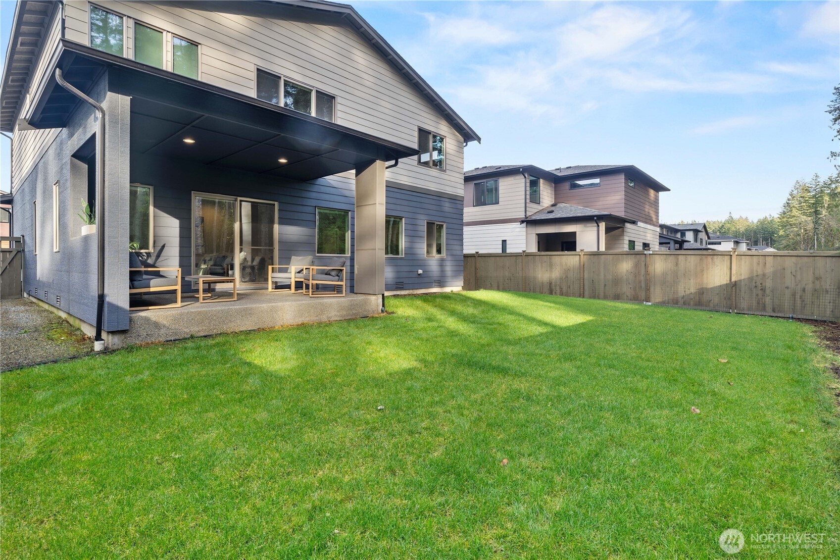 22907 SE Sycamore Street , Black Diamond, WA 98010-5110