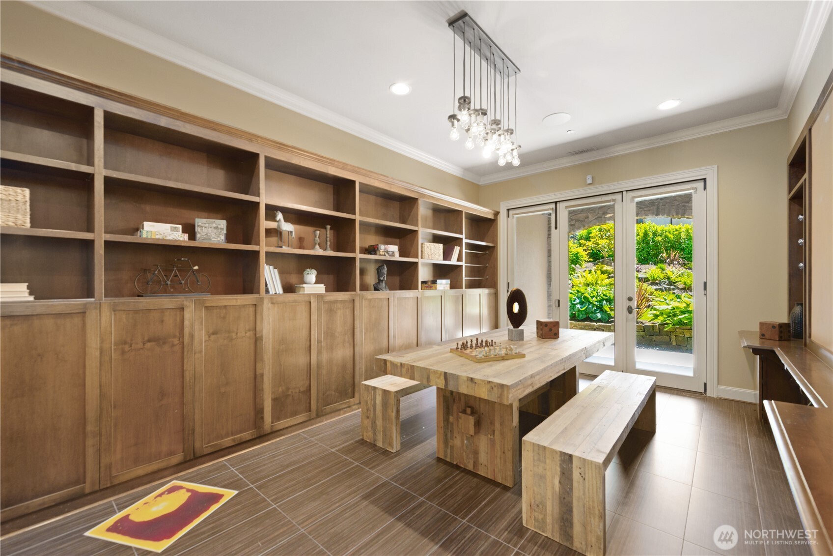 435 8th Avenue W, Kirkland, WA 98033