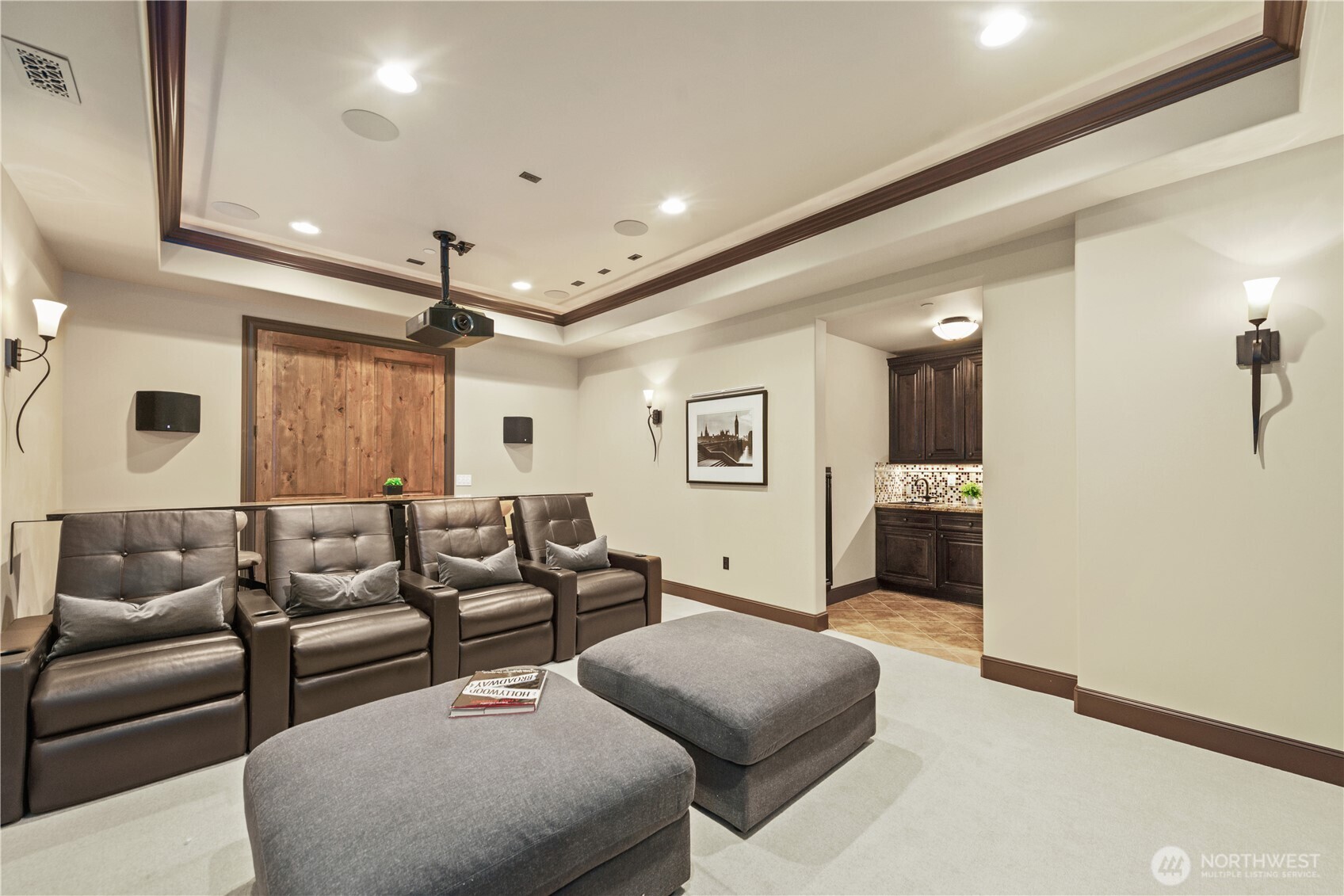 435 8th Avenue W, Kirkland, WA 98033