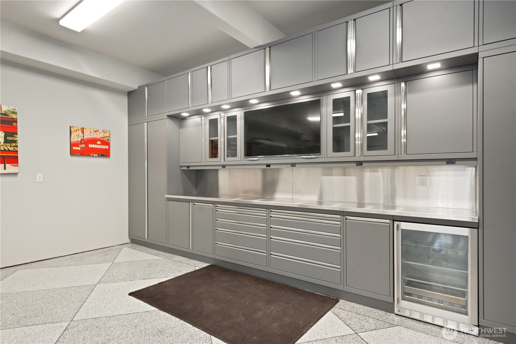 435 8th Avenue W, Kirkland, WA 98033