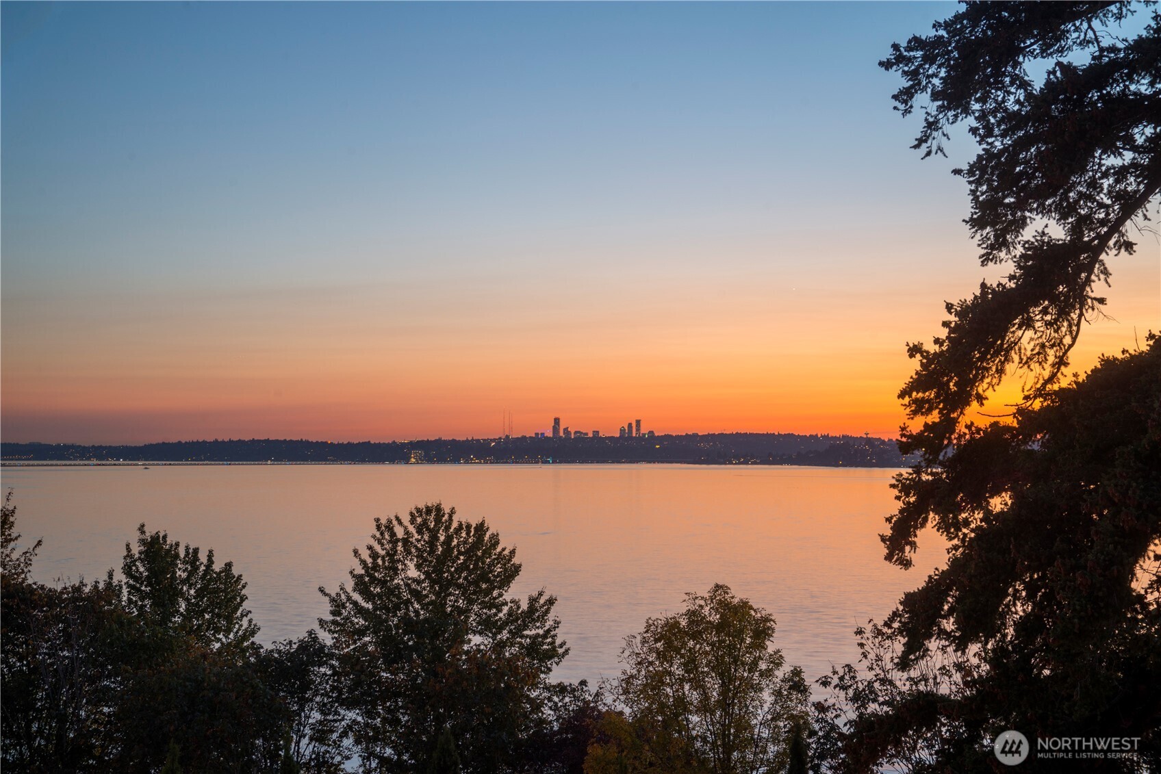 435 8th Avenue W, Kirkland, WA 98033