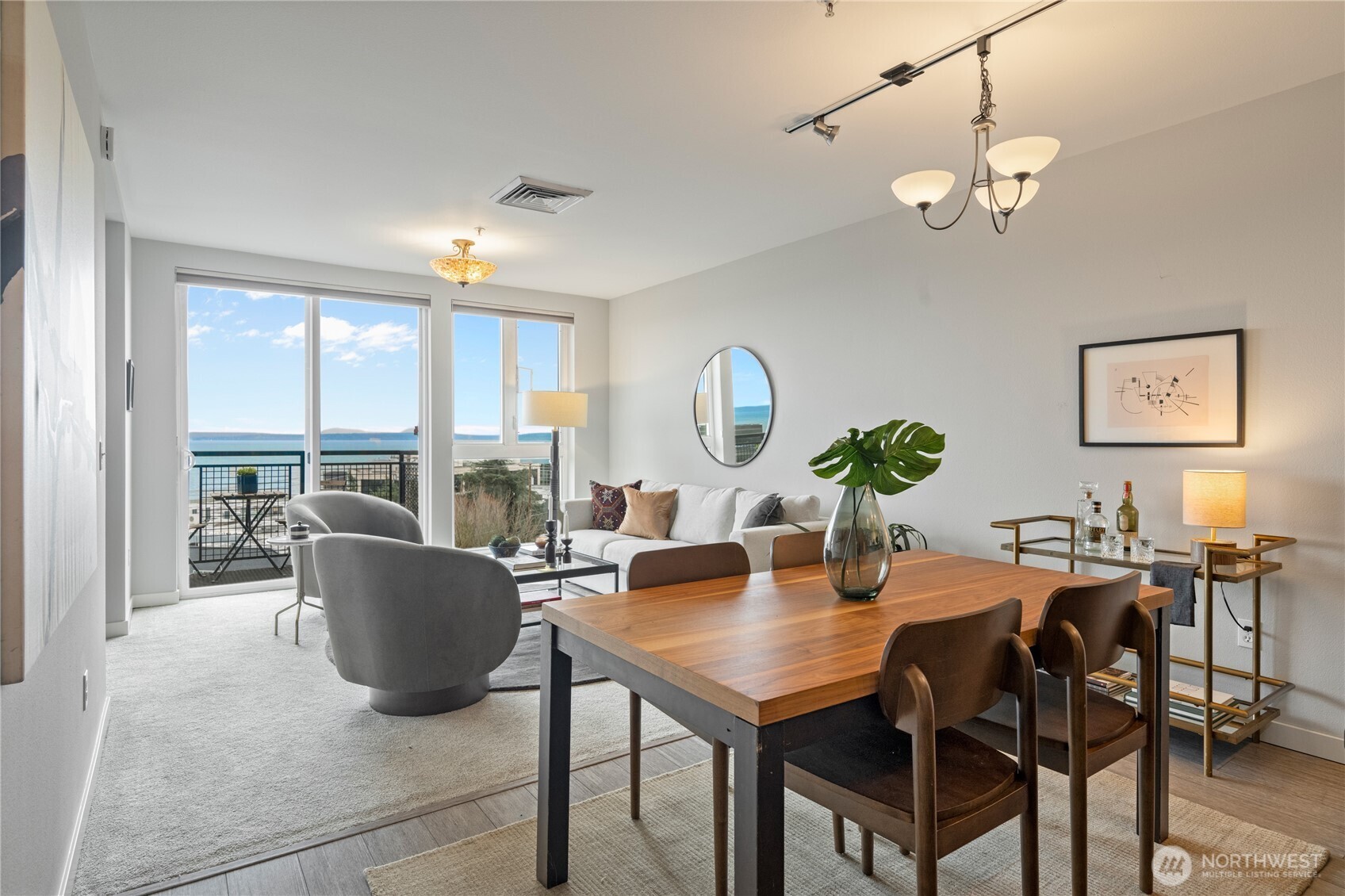 3104 Western Avenue #619, Seattle, WA 98121