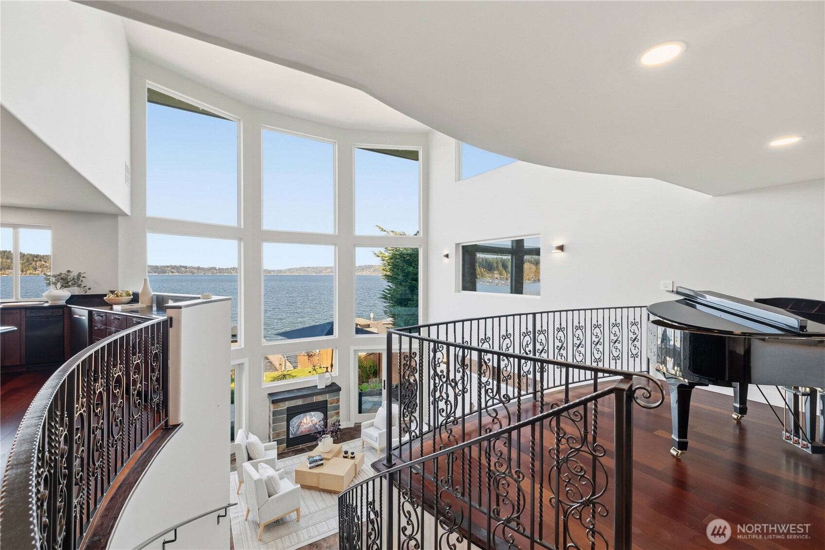 17714 SE 40th Place , Bellevue, WA 98008