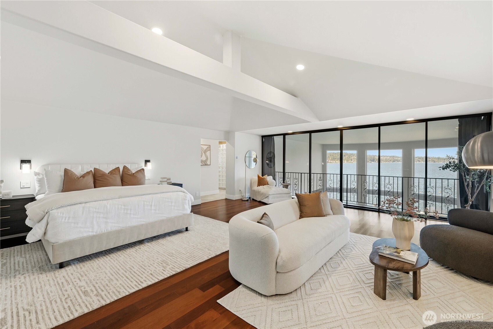 17714 SE 40th Place , Bellevue, WA 98008