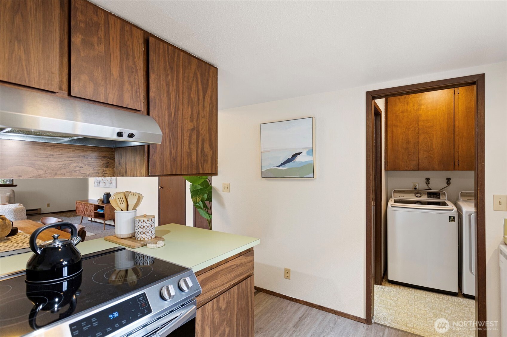 9545 Interlake Avenue N, Seattle, WA 98103