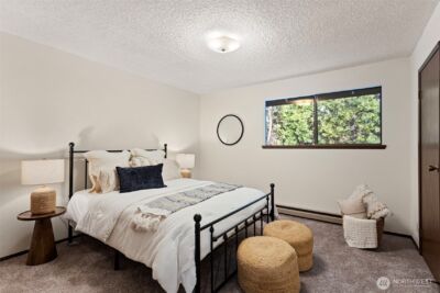 9545 Interlake Avenue N, Seattle, WA 98103 - Photo 19